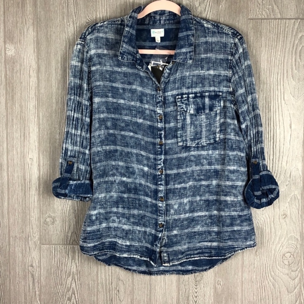 NWOT Distressed Button-down Blouse - Picture 1 of 3